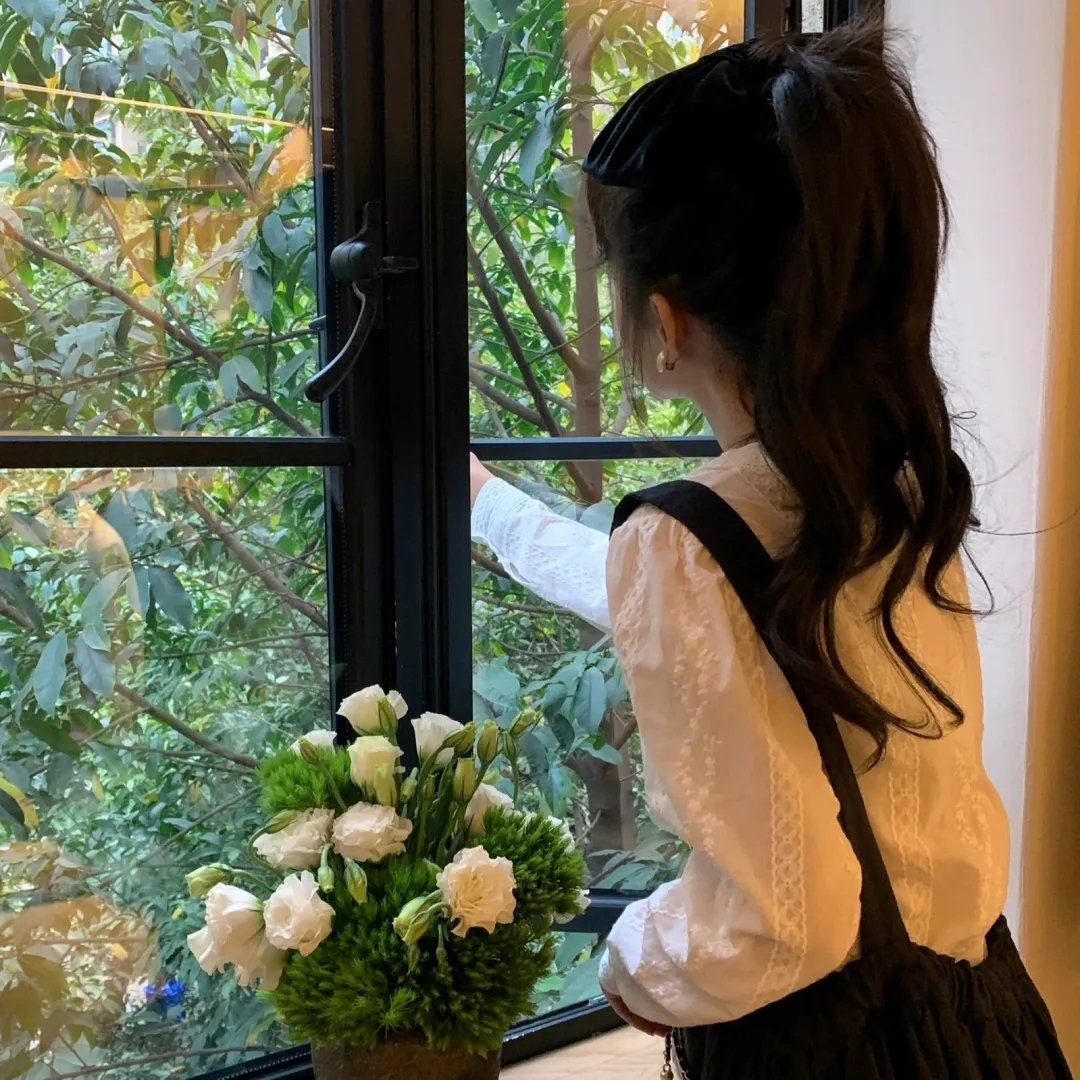 不懂撒娇的女人粤语